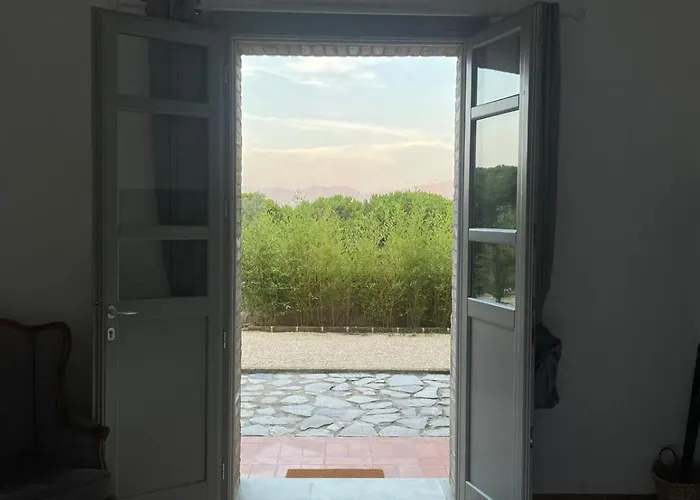 La Pausa 3*